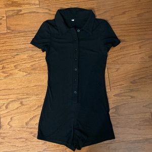 SHEIN shortsleeved black ribbed Romper - size small NWNT